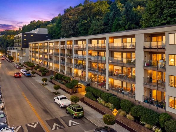 1301 Harbor Avenue SW 310, Seattle WA 98116