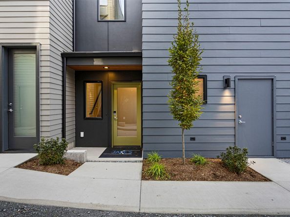 8037 Wallingford Avenue N B, Seattle WA 98103