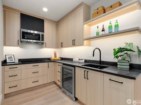3032 NE Blakeley Street, Seattle WA 98105