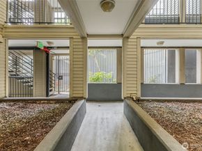 1504 Aurora Avenue N 110, Seattle WA 98109