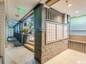 1504 Aurora Avenue N 110, Seattle WA 98109