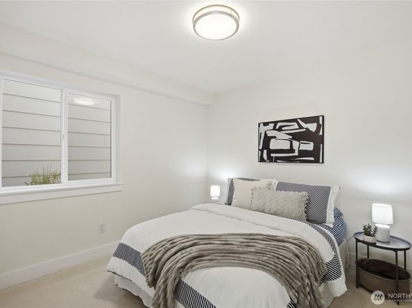 9323 Marcus Avenue S B, Seattle WA 98118