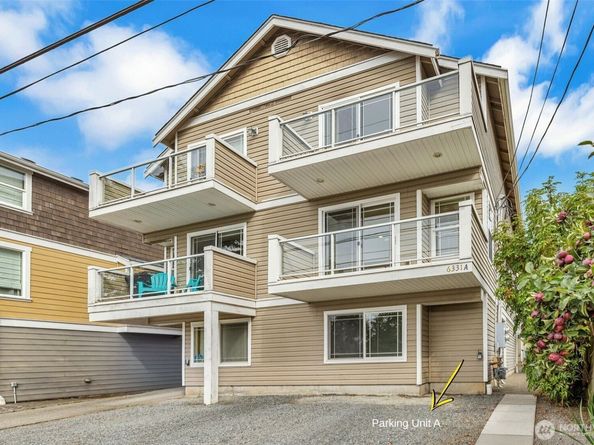 6331 42nd Avenue SW A, Seattle WA 98136
