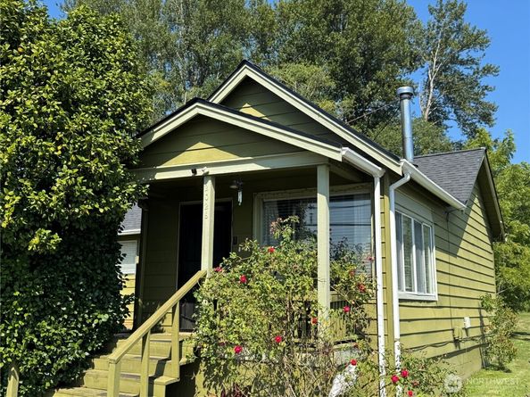 12026 59th Avenue S, Seattle WA 98178