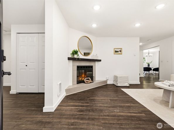 12042 14th Avenue NE, Seattle WA 98125