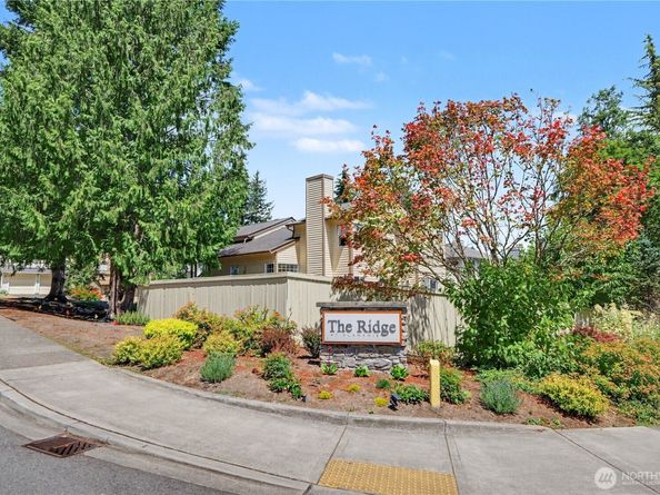 24305 SE 42nd Place, Sammamish WA 98029