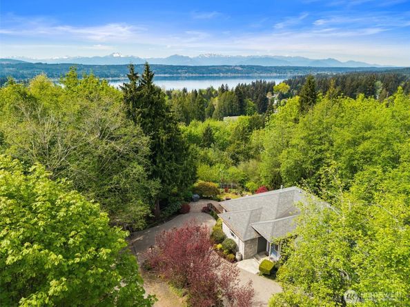 144 NE Clearview Lane, Bremerton WA 98310