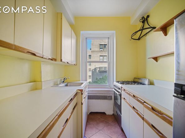 250 Cabrini Boulevard 5C, New York NY 10033