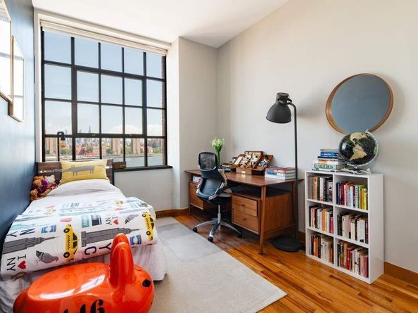 37 Bridge Street PHB, Brooklyn NY 11201