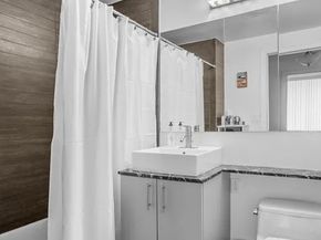 5-49 Borden Avenue 3C, Queens NY 11101