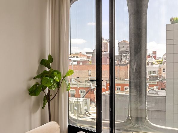325 West Broadway 7B, New York NY 10013