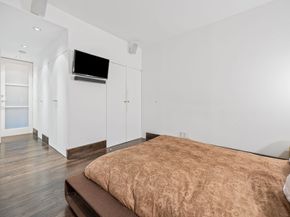 100 Central Park S 2B, New York NY 10019