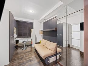 100 Central Park S 2B, New York NY 10019