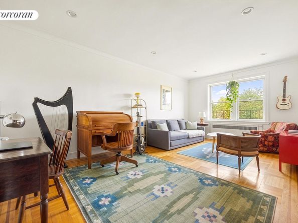 280 Ocean Parkway 5L, Brooklyn NY 11218