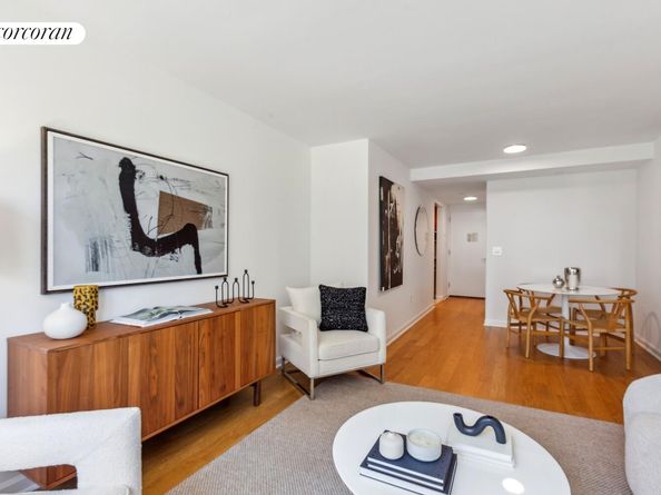 425 Main Street 9T, New York NY 10044