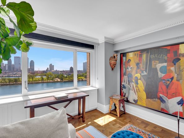 45 Sutton Place S 10H, New York NY 10022