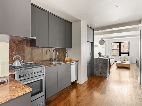 7 Park Avenue 121, New York NY 10016
