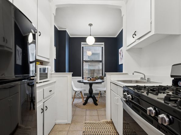 860 Grand Concourse 4B, Bronx NY 10451