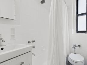 860 Grand Concourse 4B, Bronx NY 10451