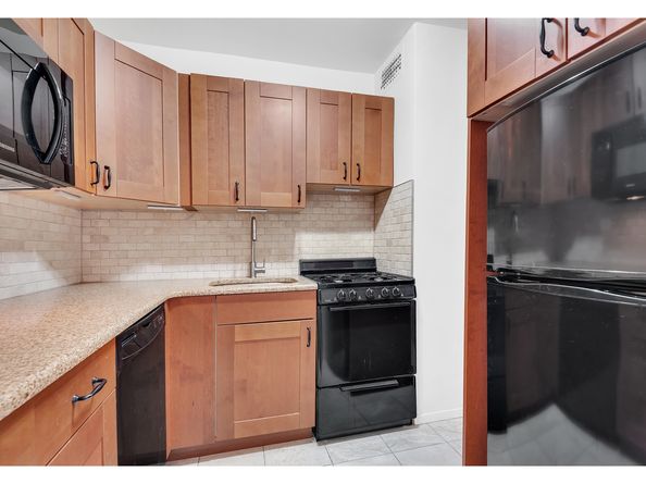 5700 Arlington Avenue 5N, Bronx NY 10471
