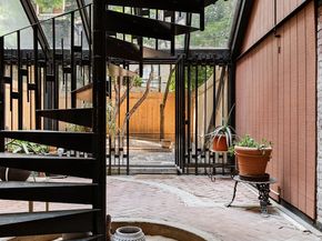 29 Grove Street, New York NY 10014