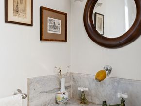 29 Grove Street, New York NY 10014