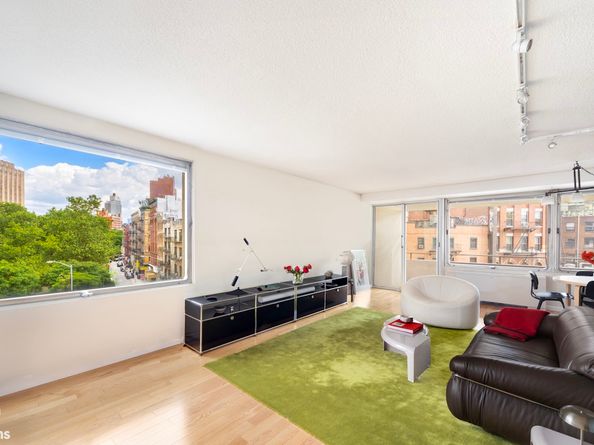 180 Park Row 4D, New York NY 10038