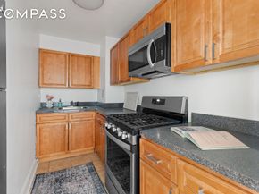 310 Lenox Road 4J, Brooklyn NY 11226