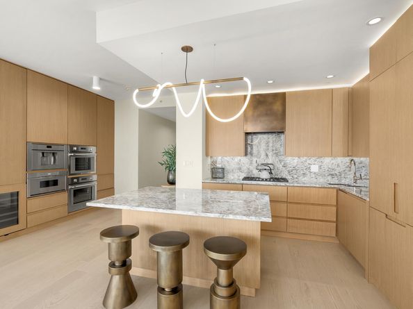 100 Jay Street 18A, Brooklyn NY 11201