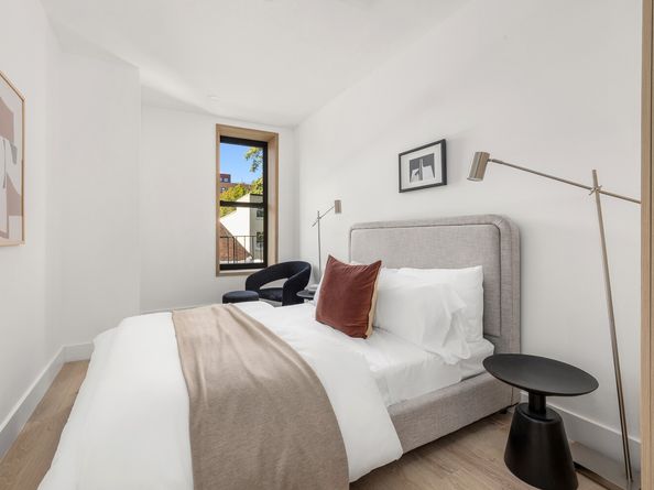 382 7th Street 3, Brooklyn NY 11215