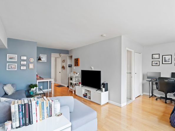 225 East 36th Street 15A, New York NY 10016