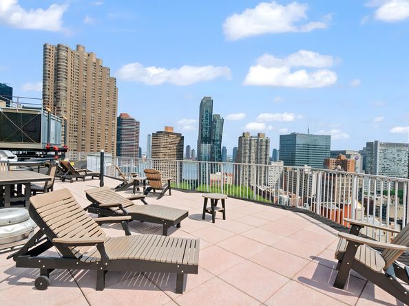 225 East 36th Street 15A, New York NY 10016