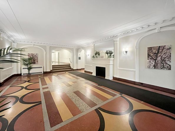 81 Ocean Parkway 5P, Brooklyn NY 11218