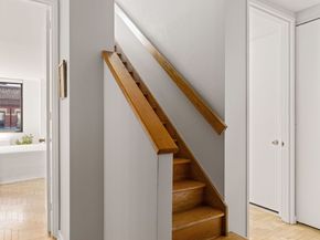 393 West 49th Street 5C, New York NY 10019