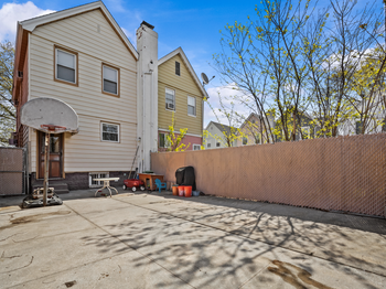 1462 East 65th Street
