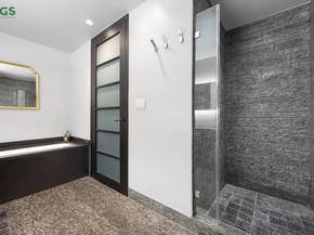20 Pine Street 2207, New York NY 10005