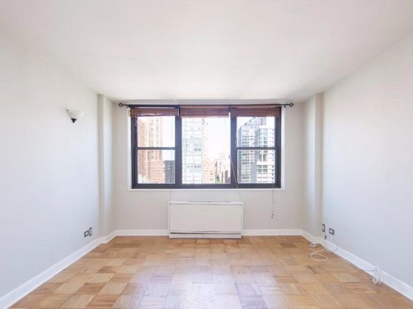 340 East 93rd Street 16B, New York NY 10128