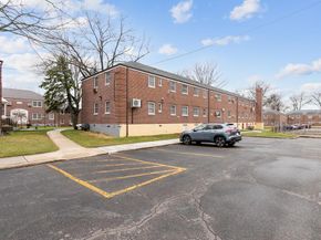 60-39 251st Street UPPER, Queens NY 11362