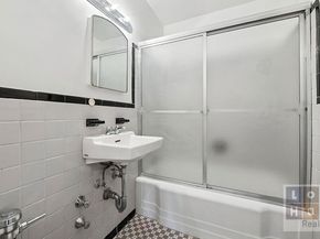 577 Grand Street 1904, New York NY 10002