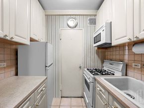 45 East End Avenue 3J, New York NY 10028