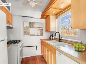 147-36 Charter Road 34E, Queens NY 11435