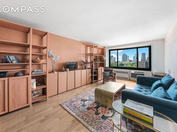 185 Hall Street 1607, Brooklyn NY 11205