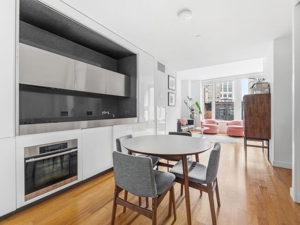 15 William Street 10B, New York NY 10005