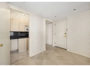 160 Central Park S 2415/16, New York NY 10019