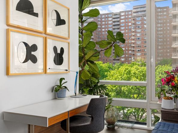 261 West 28th Street 6A, New York NY 10001