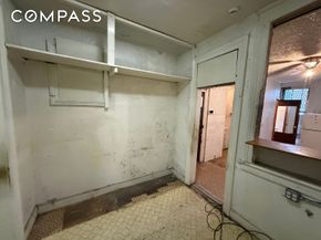 320 West 47th Street 4W, New York NY 10036