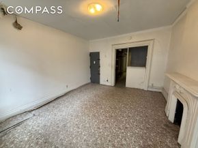 320 West 47th Street 4W, New York NY 10036