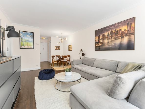 16 West 16th Street 11JN, New York NY 10011