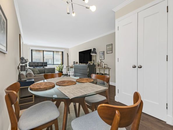 16 West 16th Street 11JN, New York NY 10011