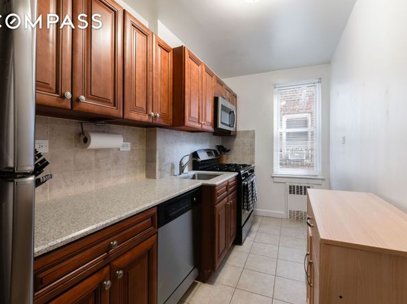 39-55 51st Street 3G, Queens NY 11377